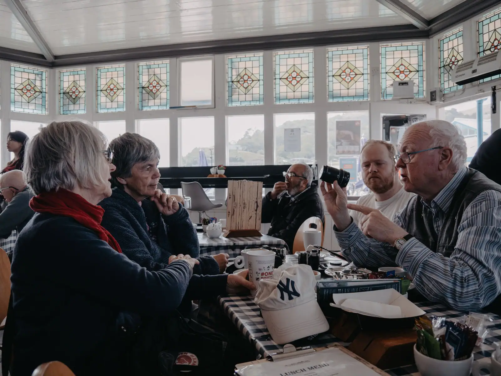 The coffee room at three o'clock