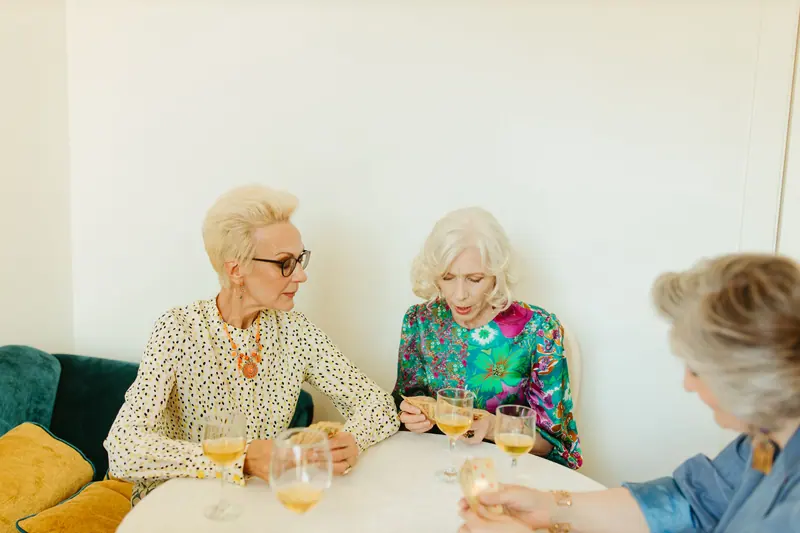 Afternoon cards at the round table