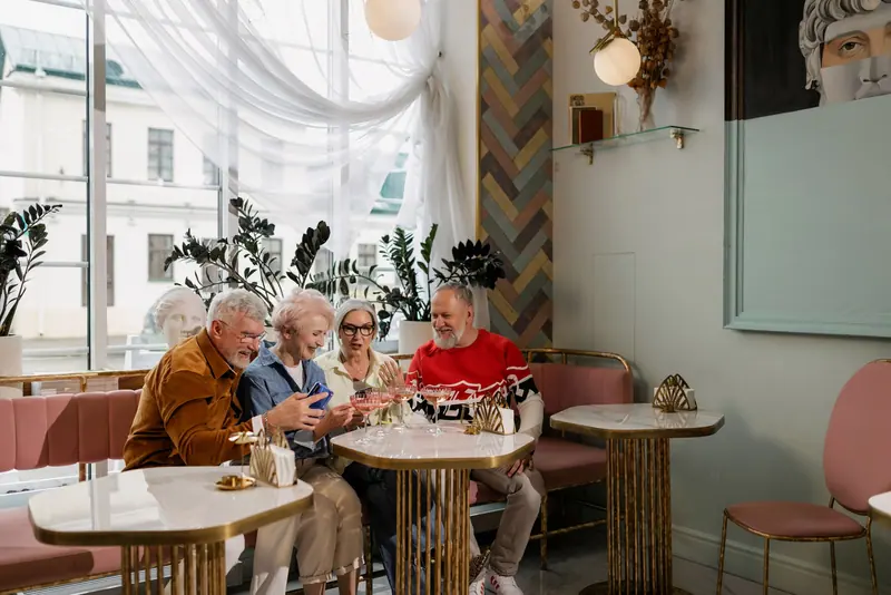 Afternoon coffee and cake at the window tables