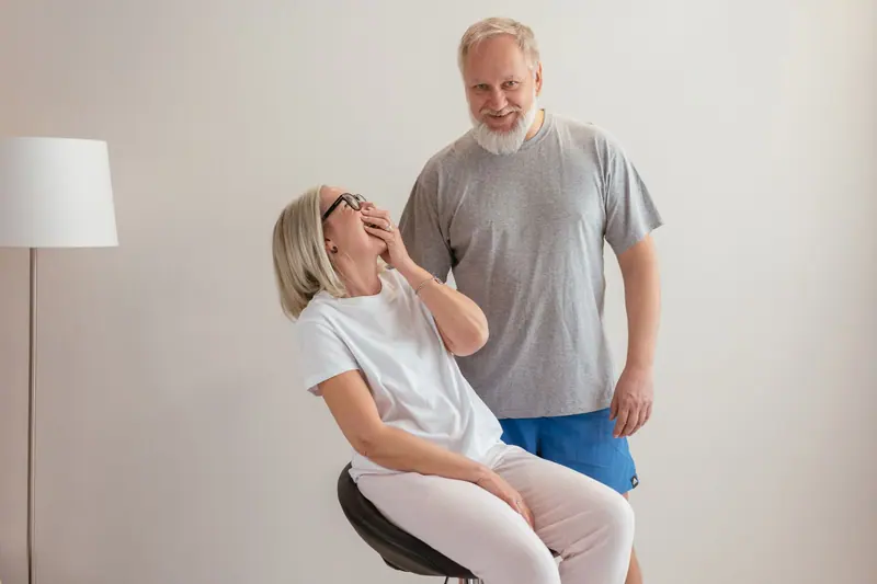 A laugh between exercises