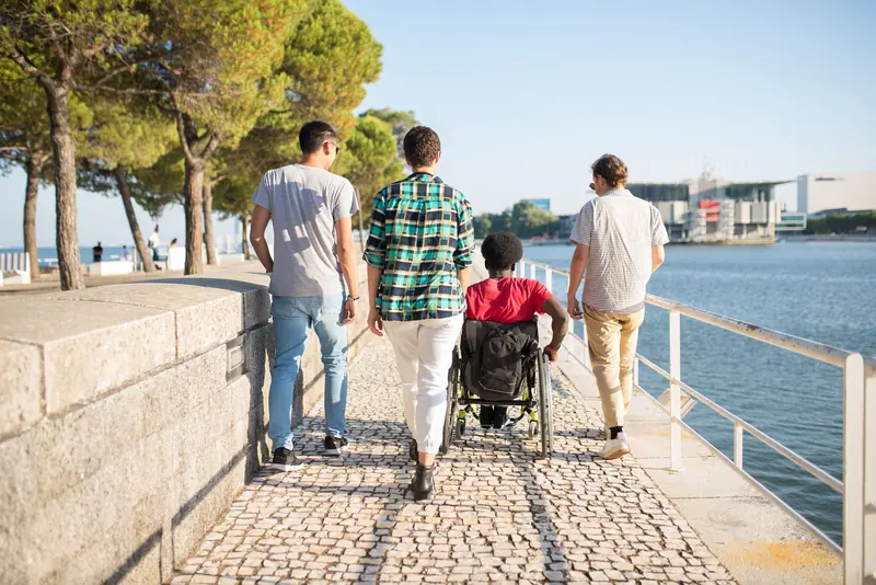 An outing along the lake path