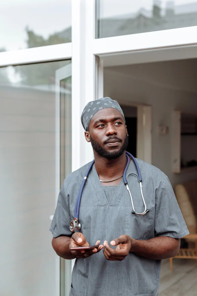 Tomás Reyes, Night Supervisor