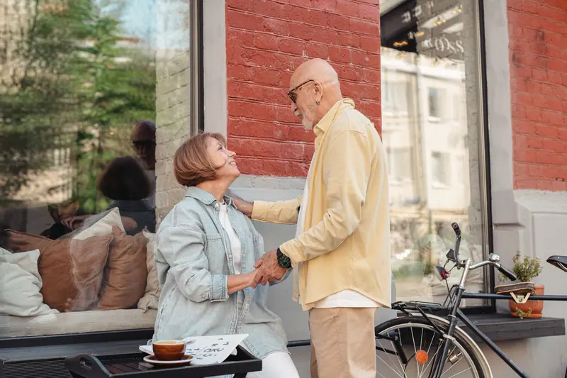 A couple sharing a moment downtown