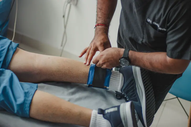Fitting an ankle weight