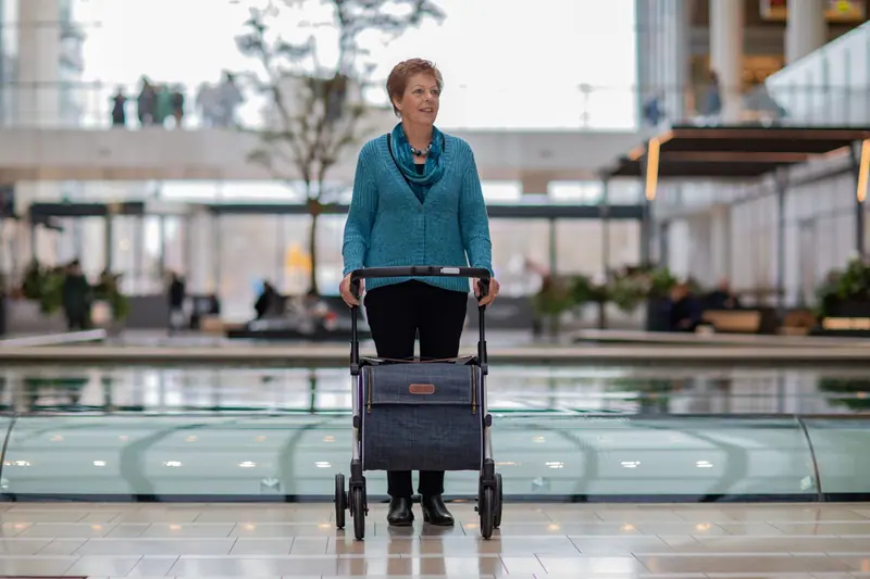 A former guest shopping on her own