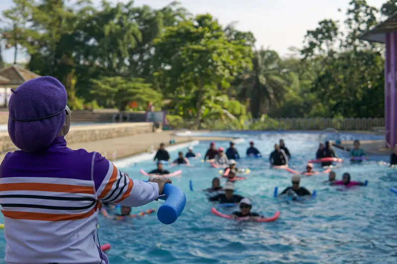 Water exercise at the pool