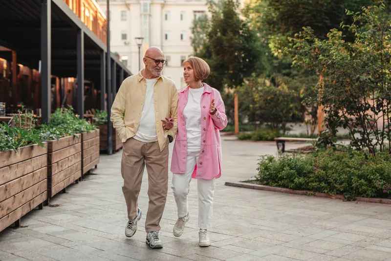 An afternoon walk downtown